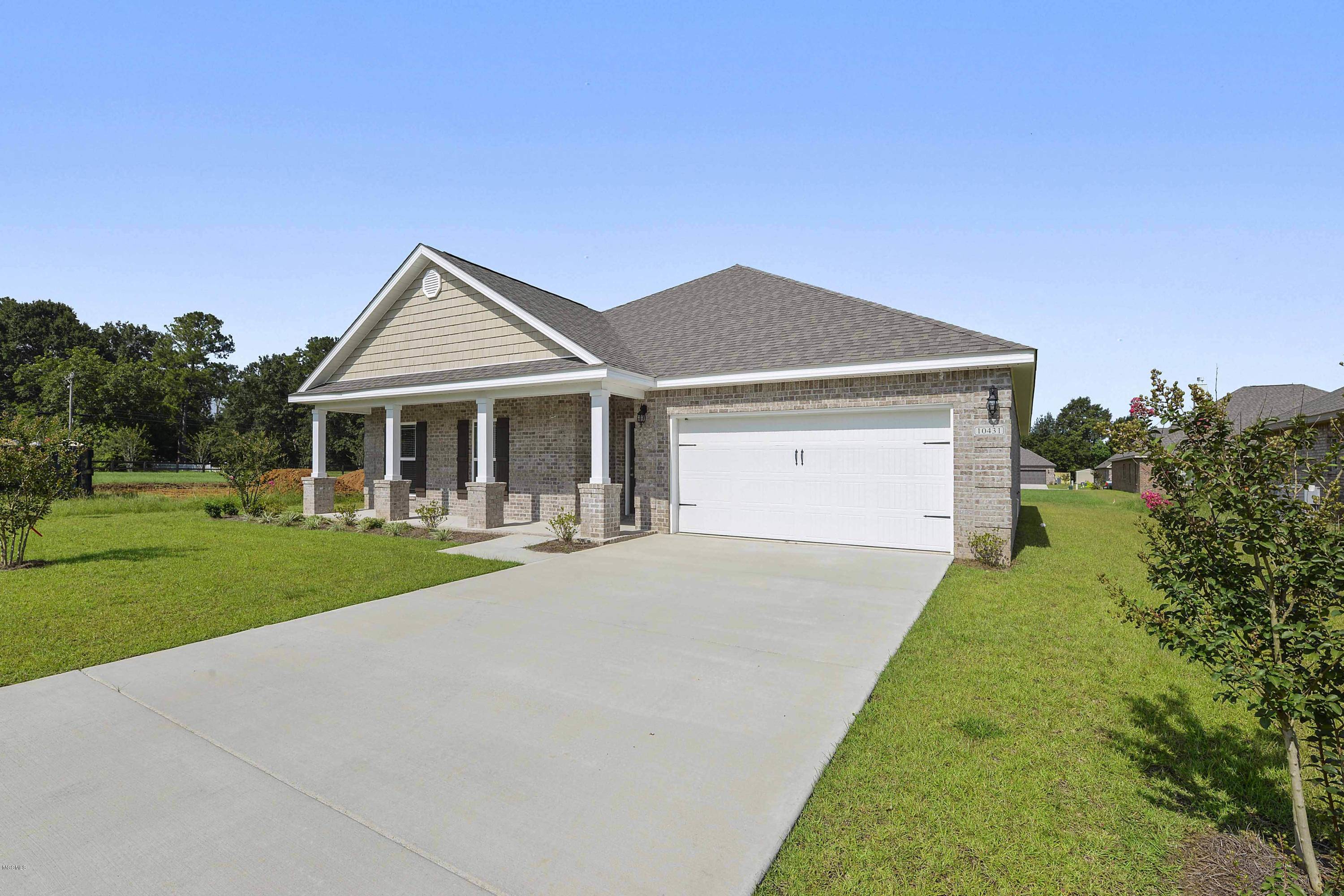 Biloxi, MS 39532,7089 Glen Eagle Drive