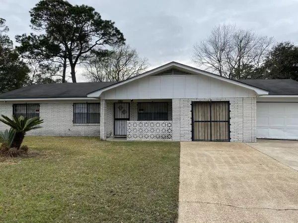 4425 First Street, Moss Point, MS 39563