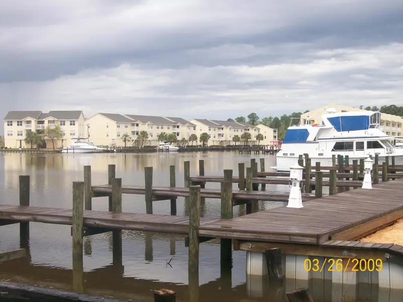 2421 Beachview Drive #H-03, Ocean Springs, MS 39564