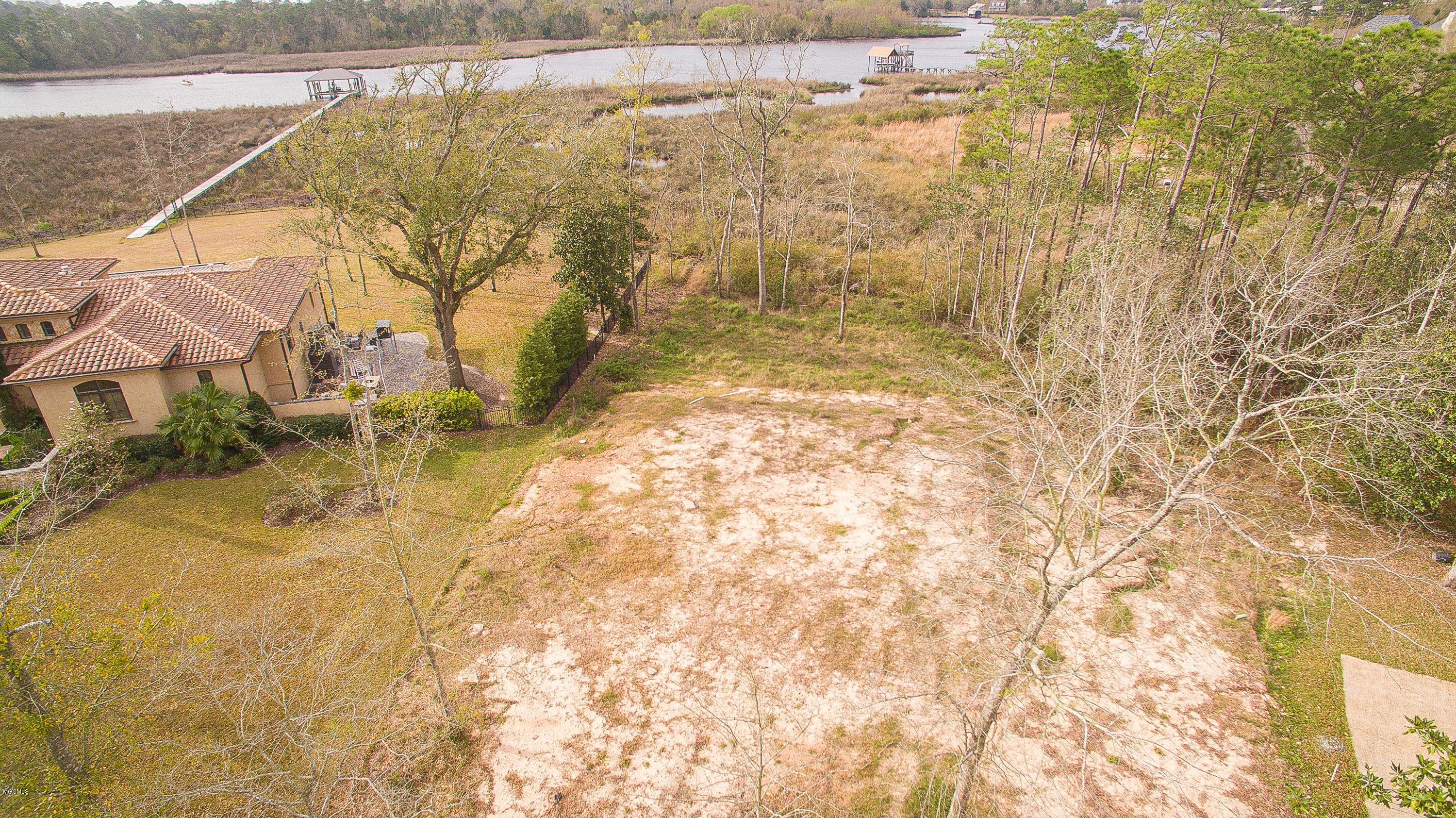 32 Waterside Drive, Gulfport, MS 39503