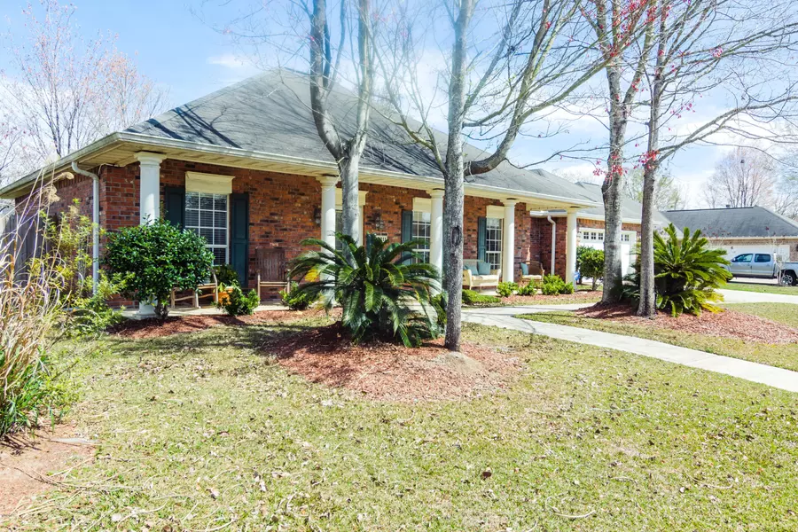 13211 Carriage Circle, Gulfport, MS 39503