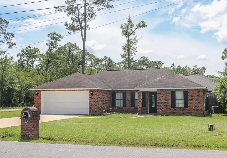 8008 Longwood Drive, Gautier, MS 39553