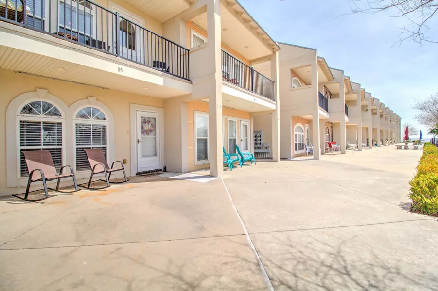548 W Beach Boulevard #115, Long Beach, MS 39560