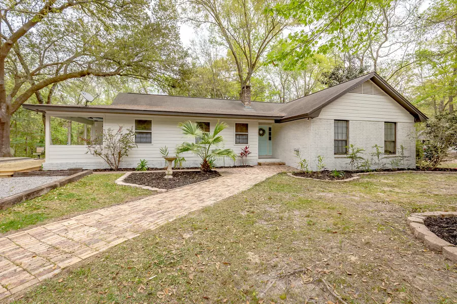 3309 Magnolia Lane, Ocean Springs, MS 39564