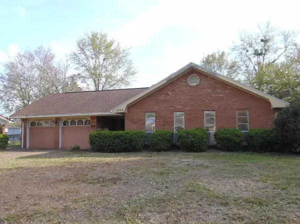 3216 Nottingham Road, Ocean Springs, MS 39564