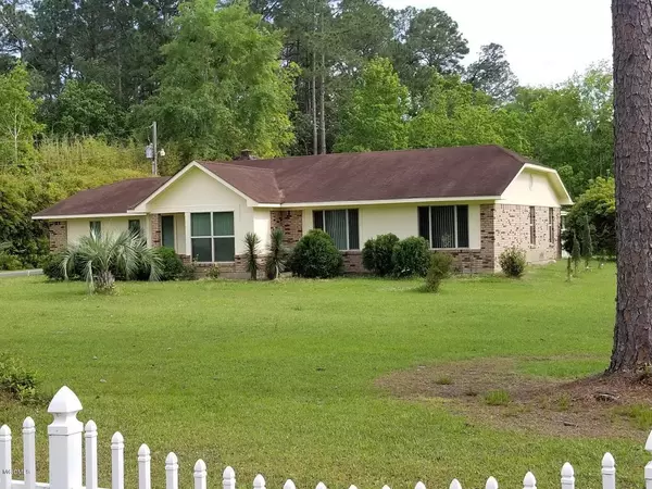 Ocean Springs, MS 39564,8807 Dixie Street