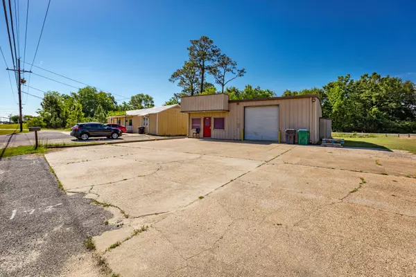 Gautier, MS 39553,1527 Highway 90