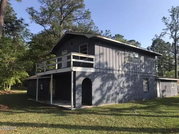 5312 Gautier Vancleave Road, Gautier, MS 39553