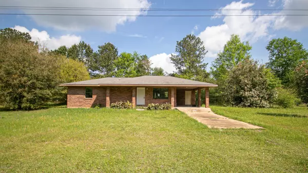 1425 New Hope Road, Wiggins, MS 39577