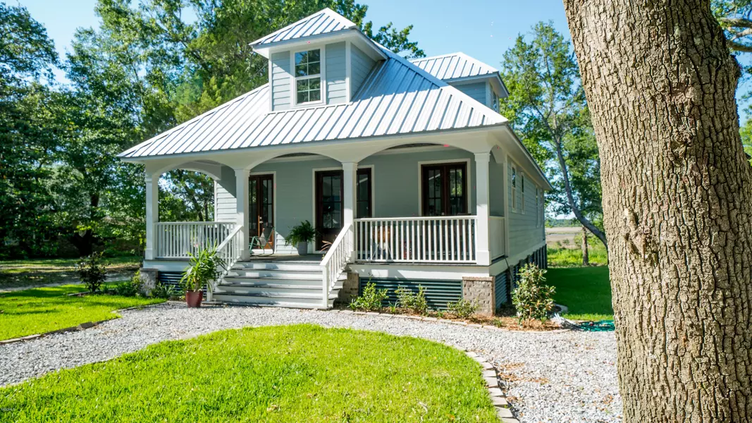 11090 Pointe Aux Chenes Road, Ocean Springs, MS 39564