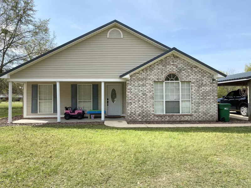 7412 Townsite Road, Moss Point, MS 39562