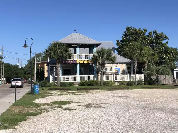 107 Court Street, Bay Saint Louis, MS 39520