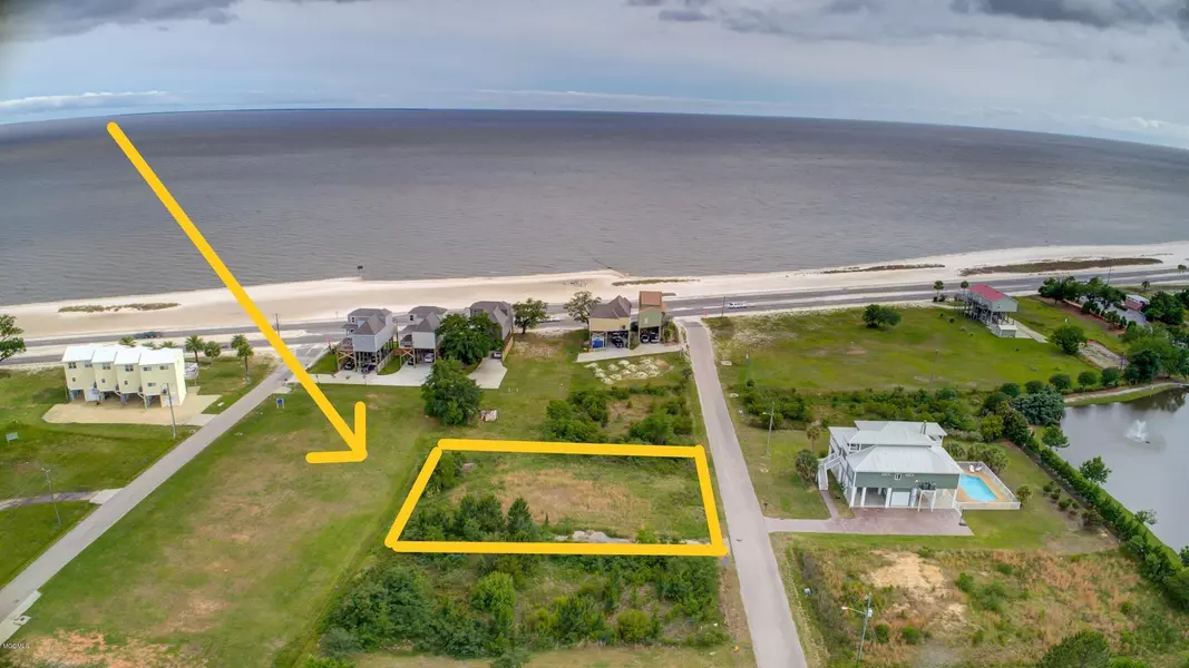 315 S Seashore Avenue, Long Beach, MS 39560