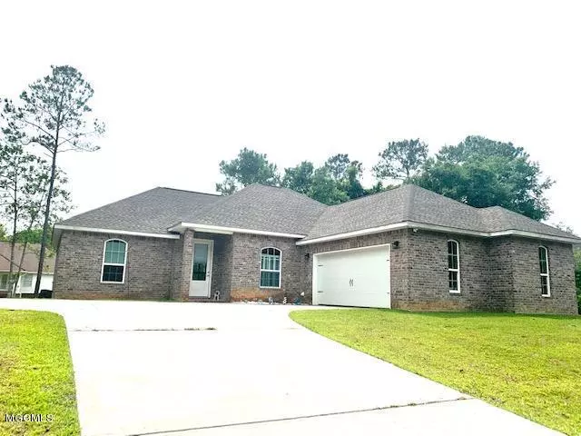 1815 Bonsecur Cove, Gautier, MS 39553