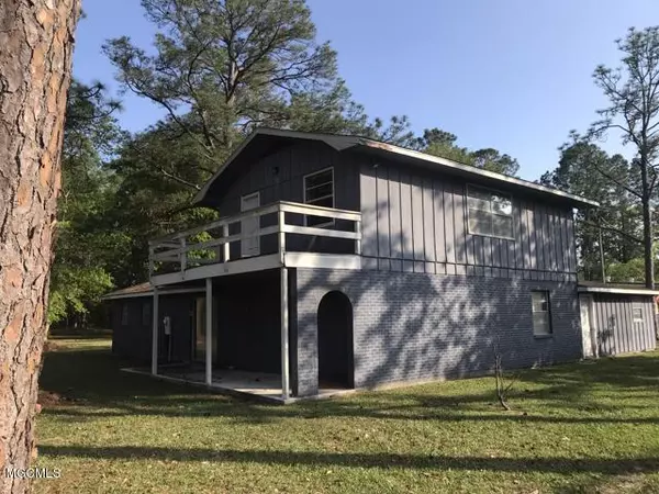 5312 Gautier Vancleave Road, Gautier, MS 39553