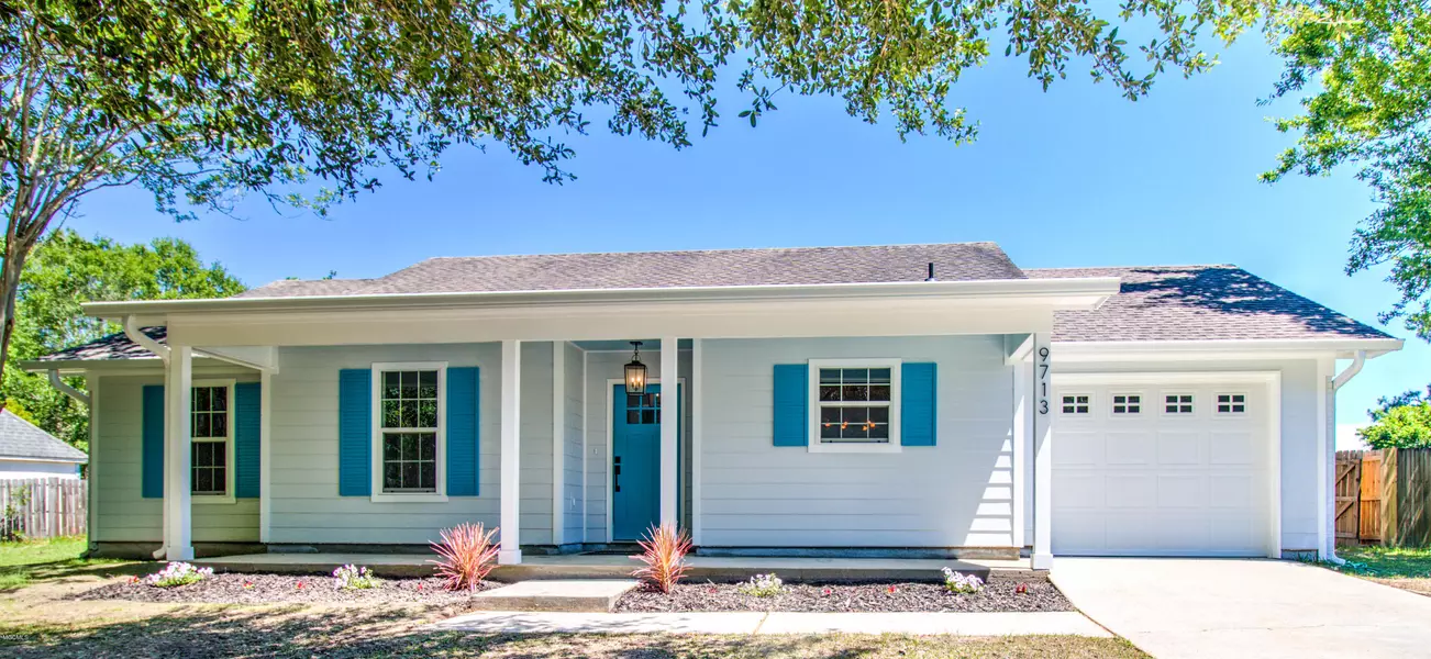 9713 Aztec Drive, Ocean Springs, MS 39564