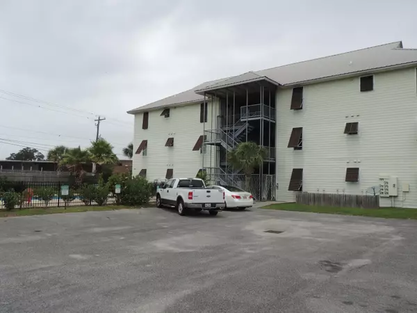 699 Dunbar Avenue #101, Bay Saint Louis, MS 39520