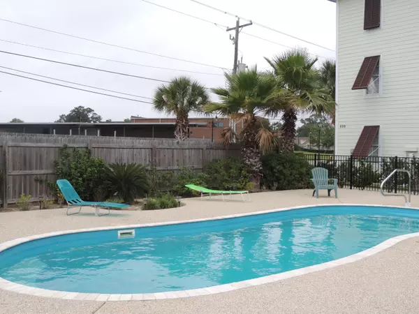 Bay Saint Louis, MS 39520,699 Dunbar Avenue #101