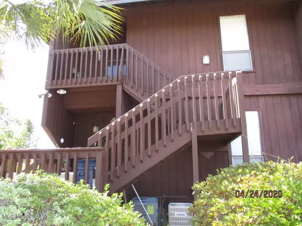 237 Lanai #K, Diamondhead, MS 39525