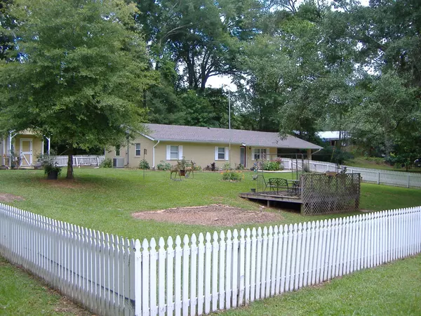 121 Valley Drive, Wiggins, MS 39577