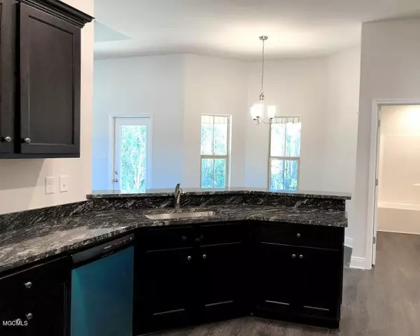 Biloxi, MS 39532,6225 Roxanne Way