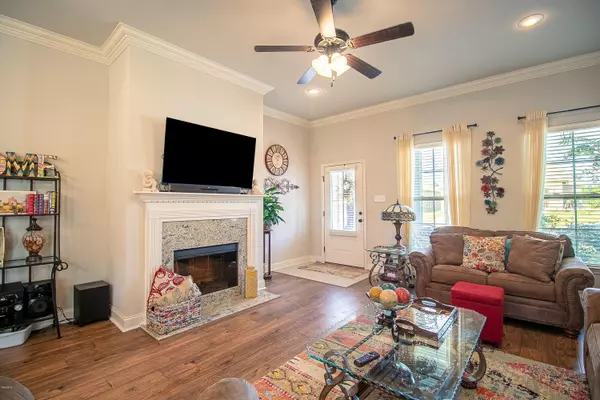 Ocean Springs, MS 39564,482 Palm Breeze Drive