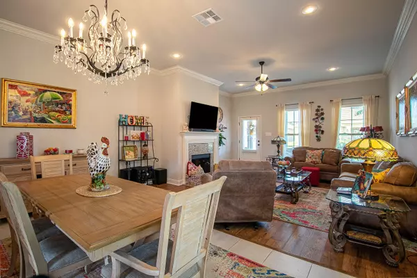 Ocean Springs, MS 39564,482 Palm Breeze Drive