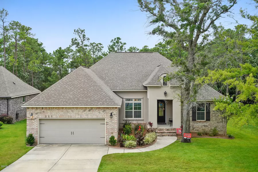 1892 Paul David Drive, Biloxi, MS 39532