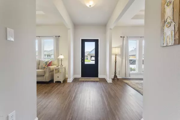 Ocean Springs, MS 39564,6564 Sugarcane Circle