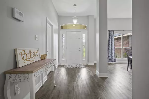 Ocean Springs, MS 39564,113 Gannet Lane