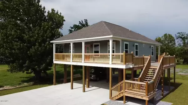 Long Beach, MS 39560,219 Oak Gardens Avenue