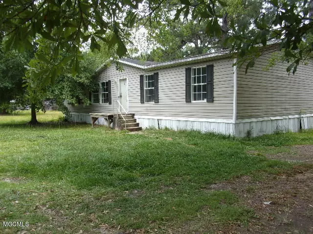 Lucedale, MS 39452,124 Junior Steede Road