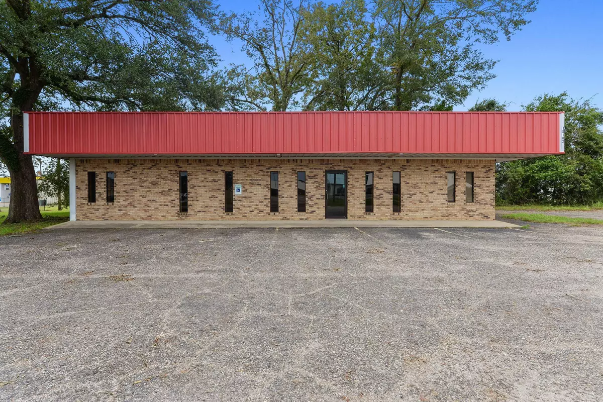 Lucedale, MS 39452,18183 W Highway 26