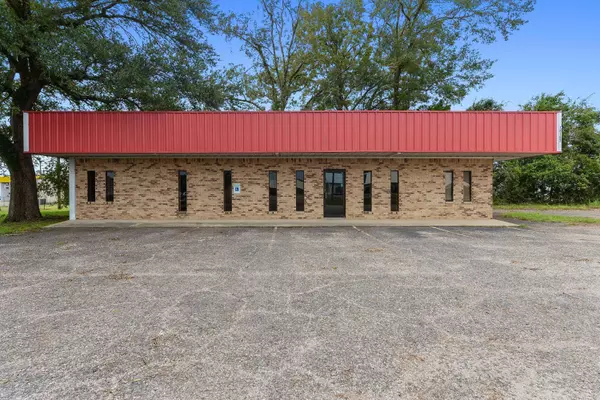 18183 W Highway 26, Lucedale, MS 39452