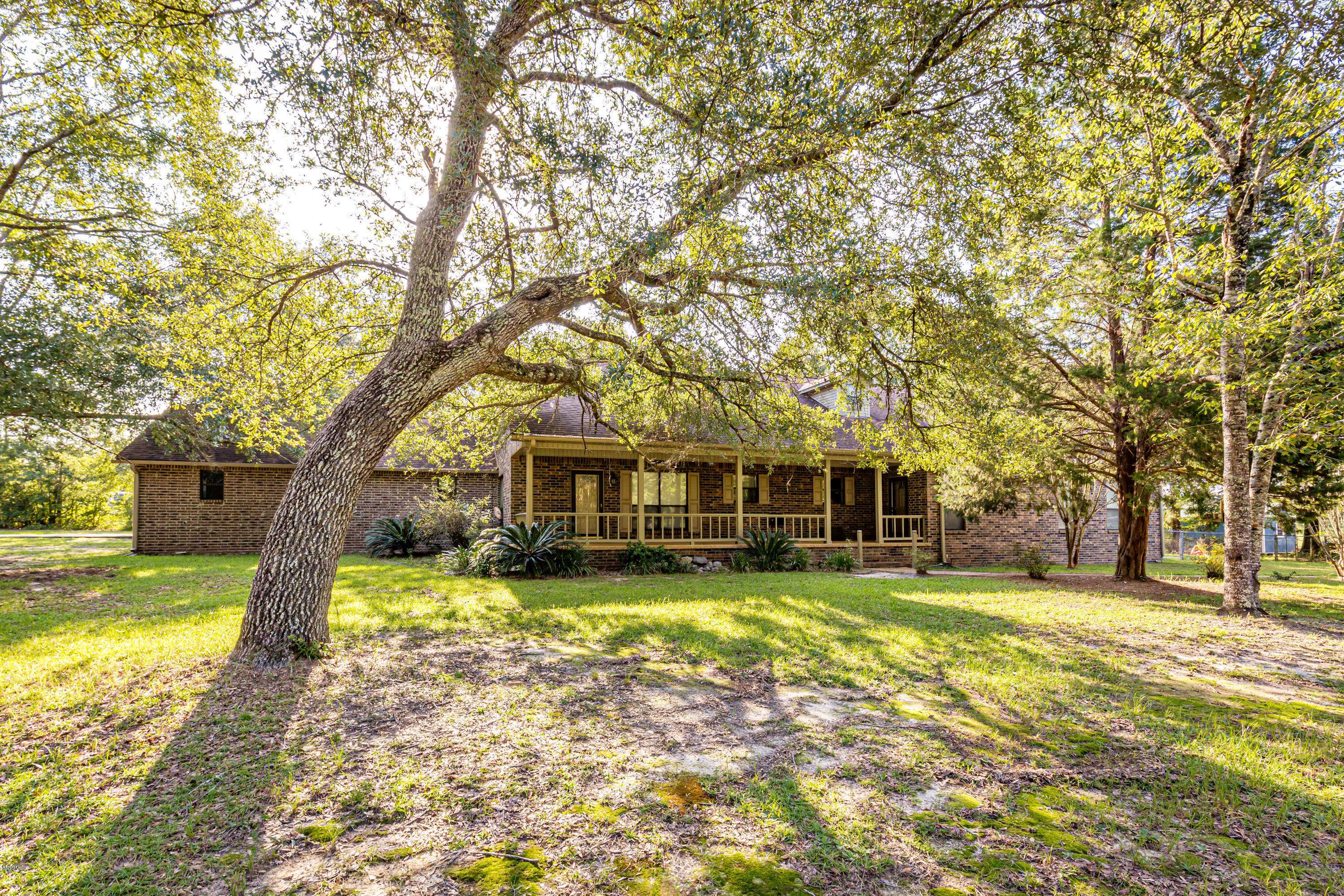 17000 E Spring Lake Drive, Vancleave, MS 39565