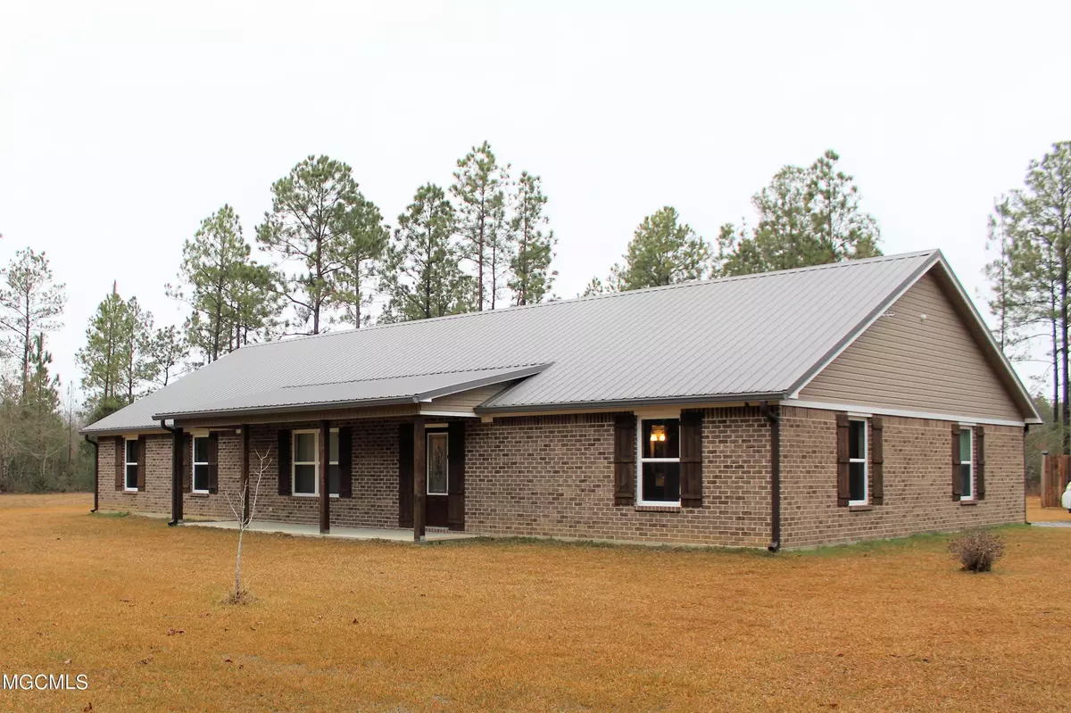 Lucedale, MS 39452,3857 Davis Sawmill Road