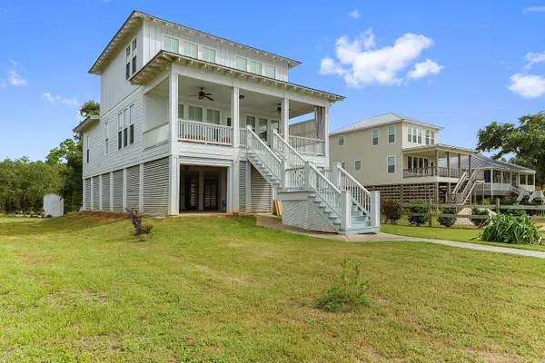 Ocean Springs, MS 39564,4723 E Belle Fontaine Drive