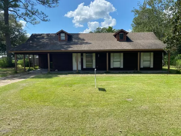 10411 Kevin Drive, Moss Point, MS 39562