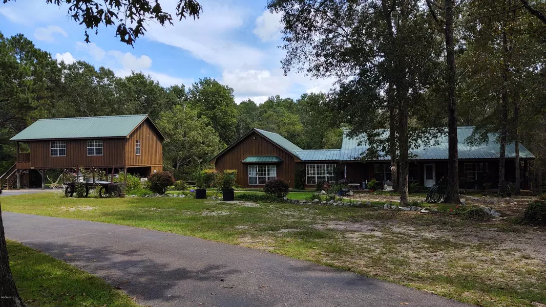 1202 Dupont-Harts Chapel Road, Poplarville, MS 39470
