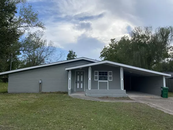 2108 Glendale Street, Pascagoula, MS 39567