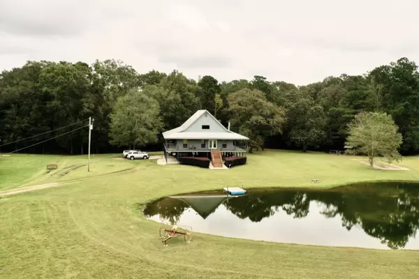 88 Compton Ranch Road, Poplarville, MS 39470