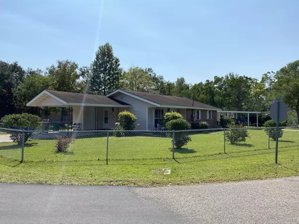 Long Beach, MS 39560,302 La Rosa Road