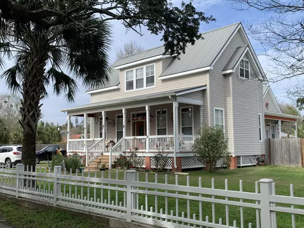 123 Sycamore Street, Bay Saint Louis, MS 39520