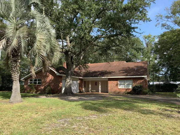 1127 Del Norte Circle, Pascagoula, MS 39581