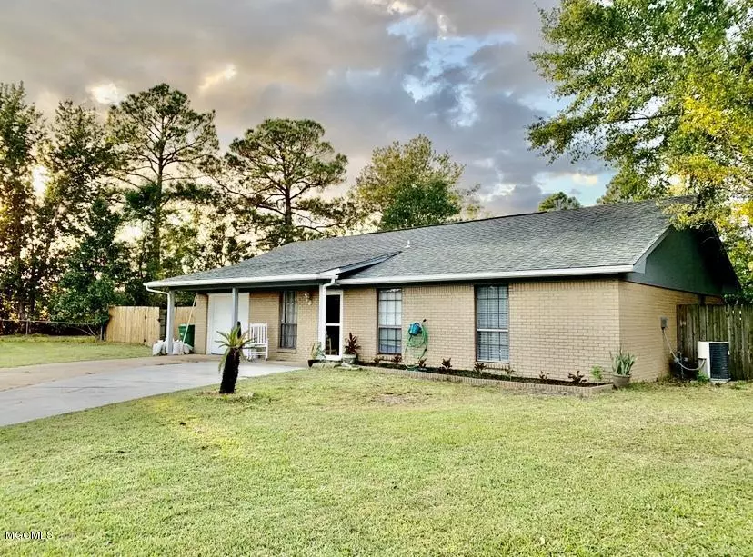 Ocean Springs, MS 39564,6656 Cortez Circle