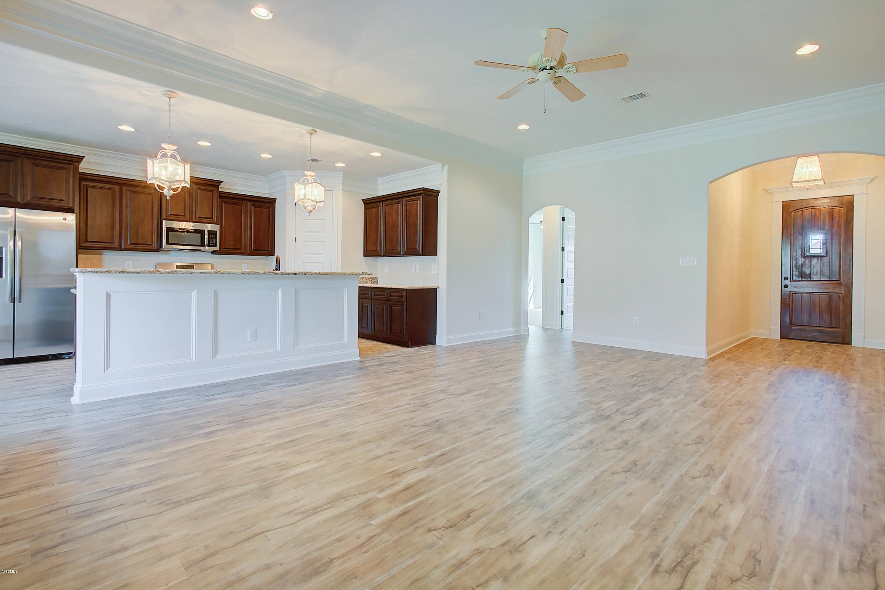 Diamondhead, MS 39525,885 Alawai Avenue