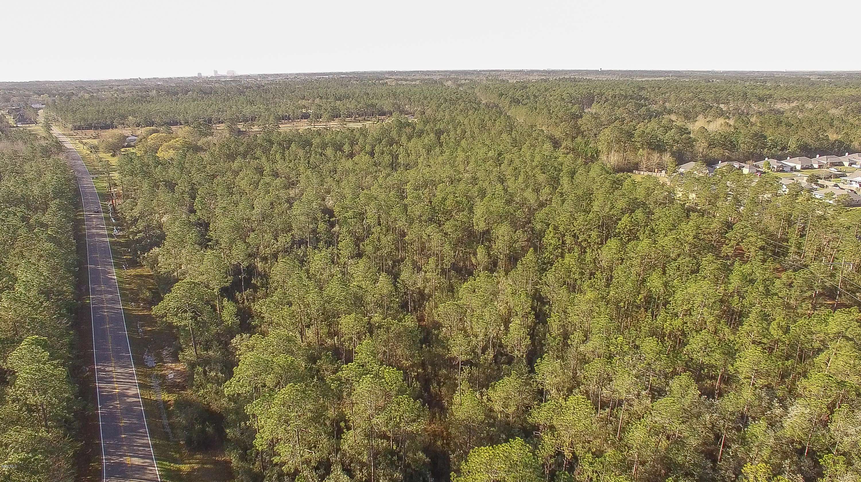 D'iberville, MS 39540,14085 Lamey Bridge Road