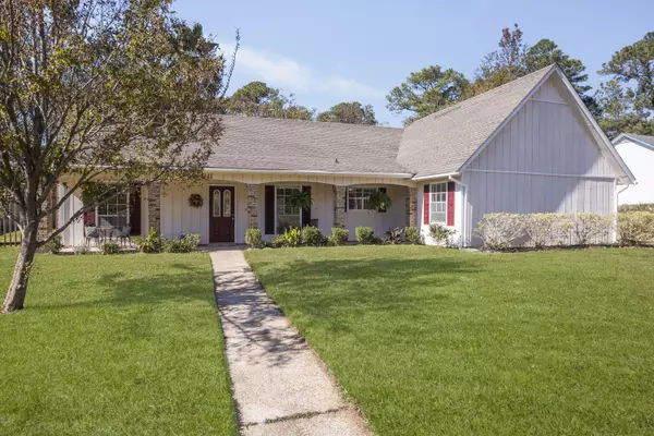 Ocean Springs, MS 39564,141 Linnet Drive