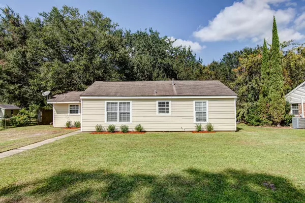 2311 King Avenue, Pascagoula, MS 39567