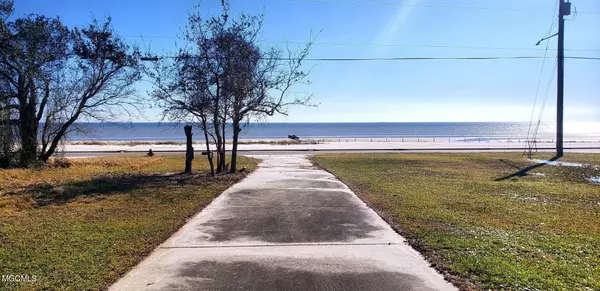 Waveland, MS 39576,612 S Beach Boulevard